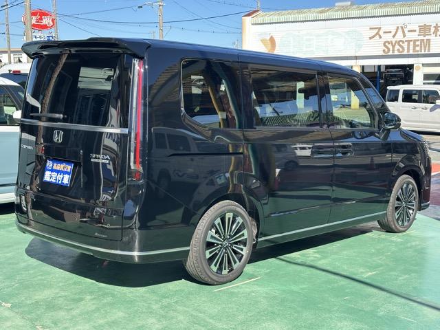 ステップワゴン スパーダ プレミアムライン 7人乗り ホンダセンシング フルLEDヘッドライト マルチビューカメラシステム パワーテールゲート 両側パワースライドドア シートヒーター 2列目キャプテンシート/オットマン付 登録済未使用車(18枚目)