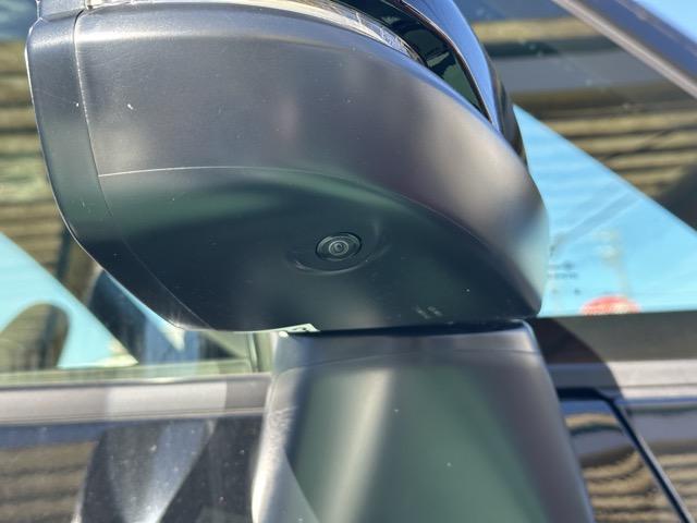 ステップワゴン スパーダ プレミアムライン 7人乗り ホンダセンシング フルLEDヘッドライト マルチビューカメラシステム パワーテールゲート 両側パワースライドドア シートヒーター 2列目キャプテンシート/オットマン付 登録済未使用車(20枚目)