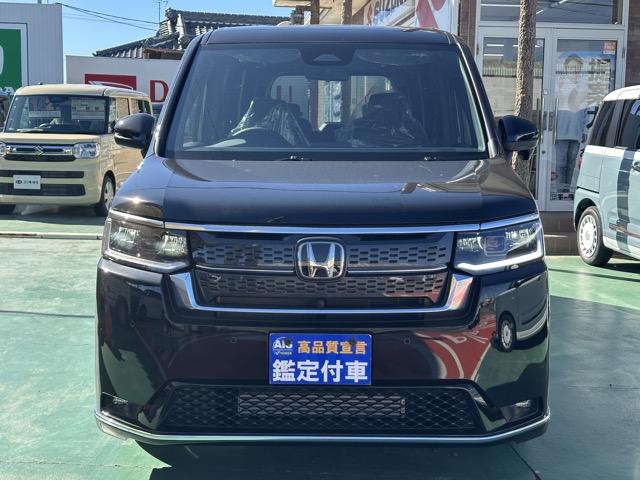 ステップワゴン スパーダ プレミアムライン 7人乗り ホンダセンシング フルLEDヘッドライト マルチビューカメラシステム パワーテールゲート 両側パワースライドドア シートヒーター 2列目キャプテンシート/オットマン付 登録済未使用車(31枚目)