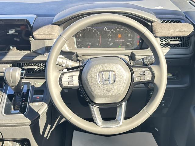 ステップワゴン スパーダ プレミアムライン 7人乗り ホンダセンシング フルLEDヘッドライト マルチビューカメラシステム パワーテールゲート 両側パワースライドドア シートヒーター 2列目キャプテンシート/オットマン付 登録済未使用車(13枚目)