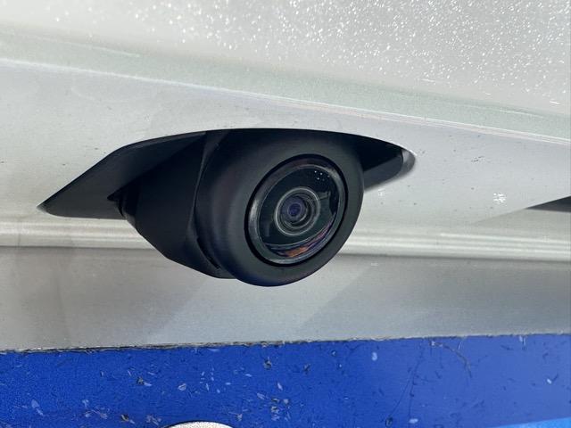 ステップワゴン スパーダ プレミアムライン 7人乗り ホンダセンシング フルLEDヘッドライト マルチビューカメラシステム パワーテールゲート 両側パワースライドドア シートヒーター 2列目キャプテンシート/オットマン付 登録済未使用車(14枚目)