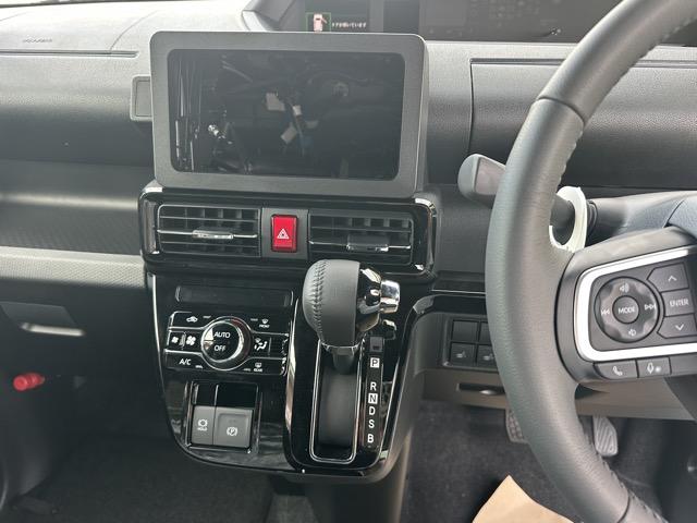 タント カスタムRS スマートキー LEDヘッドライト 両側パワースライドドア オートエアコン シートヒーター ロールサンシェード シートバックテーブル 革巻きハンドル バックカメラ 衝突被害軽減ブレーキ 届出済未使用車(24枚目)