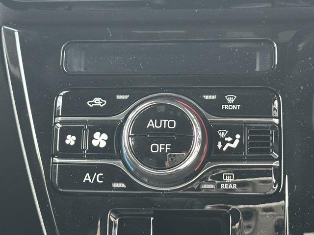 タント カスタムRS スマートキー LEDヘッドライト 両側パワースライドドア オートエアコン シートヒーター ロールサンシェード シートバックテーブル 革巻きハンドル バックカメラ 衝突被害軽減ブレーキ 届出済未使用車(25枚目)