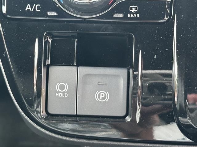 タント カスタムRS スマートキー LEDヘッドライト 両側パワースライドドア オートエアコン シートヒーター ロールサンシェード シートバックテーブル 革巻きハンドル バックカメラ 衝突被害軽減ブレーキ 届出済未使用車(26枚目)