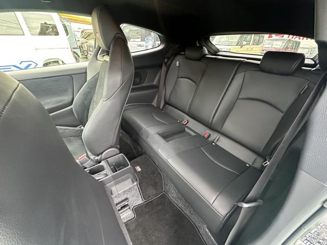 GRヤリス RZ ハイパフォーマンス 走行距離5,426KM 4WD AT 純正ナビゲーション バックカメラ ETC スマートキー LEDヘッドライト フルオートエアコン シートヒーター&ハンドルヒーター 革巻きハンドル パドルシフト(7枚目)