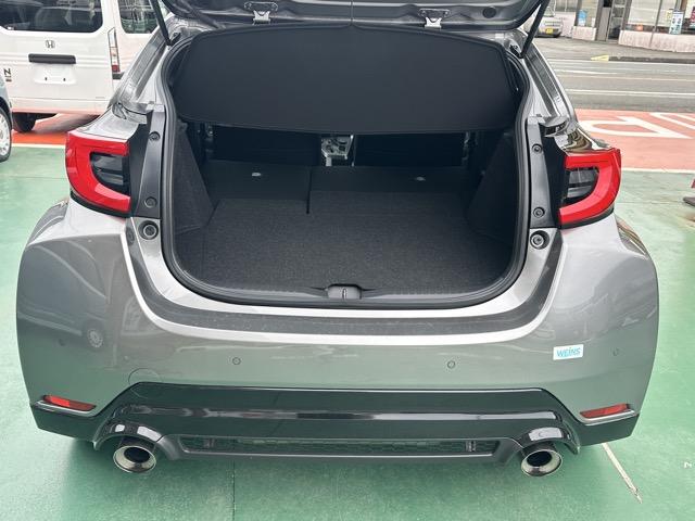 GRヤリス RZ ハイパフォーマンス 走行距離5,426KM 4WD AT 純正ナビゲーション バックカメラ ETC スマートキー LEDヘッドライト フルオートエアコン シートヒーター&ハンドルヒーター 革巻きハンドル パドルシフト(12枚目)