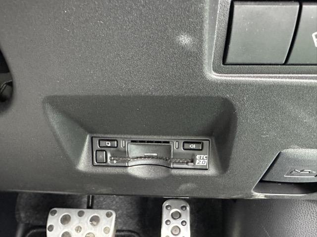GRヤリス RZ ハイパフォーマンス 走行距離5,426KM 4WD AT 純正ナビゲーション バックカメラ ETC スマートキー LEDヘッドライト フルオートエアコン シートヒーター&ハンドルヒーター 革巻きハンドル パドルシフト(18枚目)