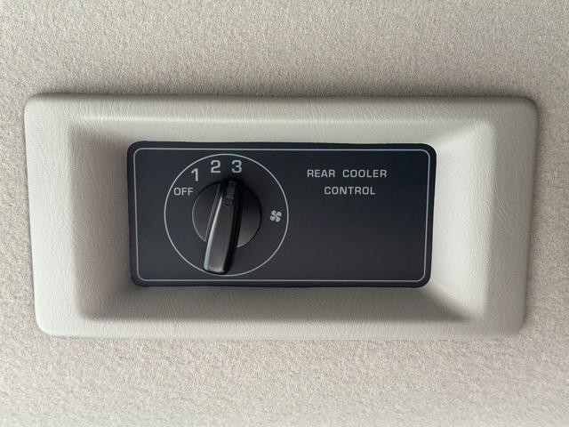 キャラバン ロンググランドプレミアムGX ディーゼル車 4WD スマートキー LEDヘッドライト 両側スライドドア フルオートエアコン シートヒーター アラウンドビューモニター デジタルインナーミラー 革巻きハンドル 登録済未使用車(11枚目)