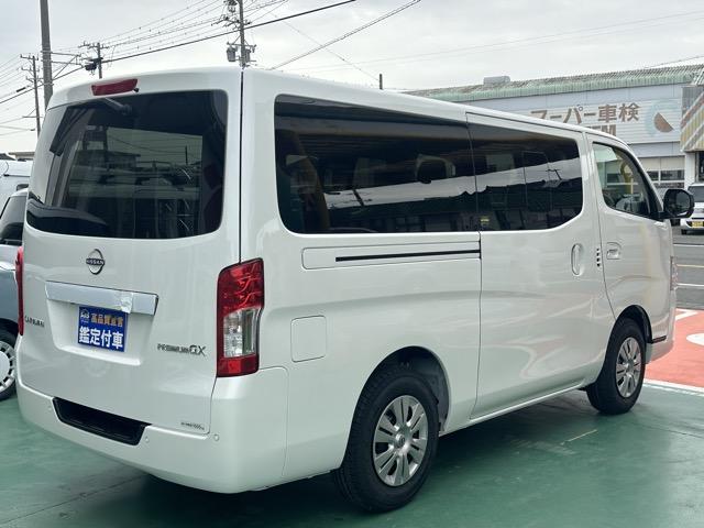 キャラバン ロンググランドプレミアムGX ディーゼル車 4WD スマートキー LEDヘッドライト 両側スライドドア フルオートエアコン シートヒーター アラウンドビューモニター デジタルインナーミラー 革巻きハンドル 登録済未使用車(17枚目)