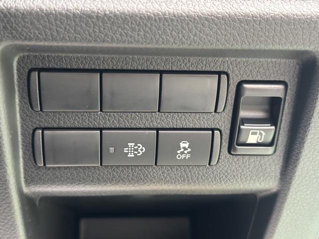 キャラバン ロンググランドプレミアムGX ディーゼル車 4WD スマートキー LEDヘッドライト 両側スライドドア フルオートエアコン シートヒーター アラウンドビューモニター デジタルインナーミラー 革巻きハンドル 登録済未使用車(22枚目)