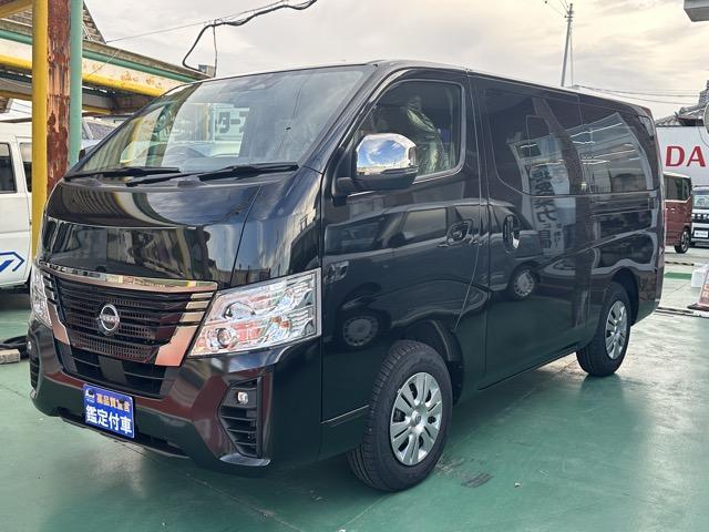 キャラバン ロンググランドプレミアムGX ディーゼル車 4WD スマートキー LEDヘッドライト 両側スライドドア フルオートエアコン シートヒーター アラウンドビューモニター デジタルインナーミラー 革巻きハンドル 登録済未使用車(4枚目)