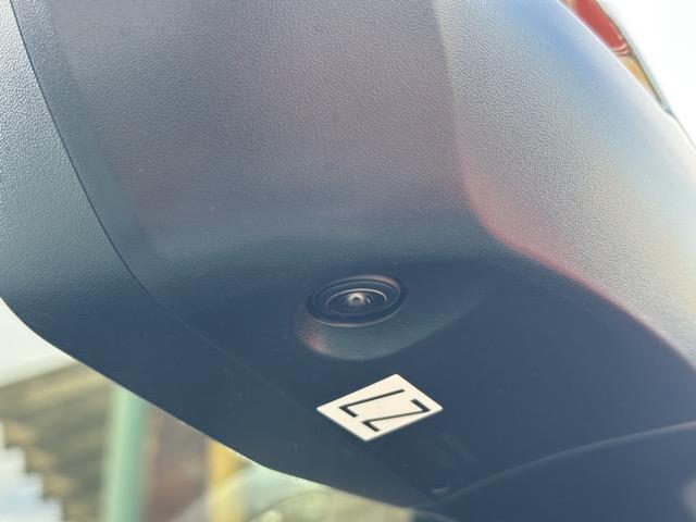 キャラバン ロンググランドプレミアムGX ディーゼル車 4WD スマートキー LEDヘッドライト 両側スライドドア フルオートエアコン シートヒーター アラウンドビューモニター デジタルインナーミラー 革巻きハンドル 登録済未使用車(17枚目)