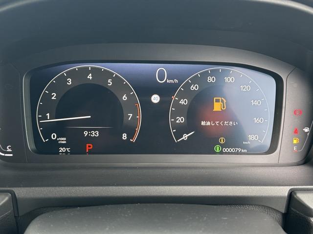 ステップワゴン スパーダ 7人乗り ホンダセンシング LEDヘッドランプ 両側パワースライドドア パワーバックドア 本革巻ステアリング パドルシフト シートバックテーブル ロールサンシェード シートヒーター 登録済未使用車(28枚目)