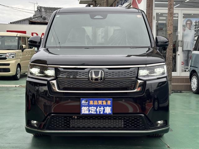 ステップワゴン スパーダ 7人乗り ホンダセンシング LEDヘッドランプ 両側パワースライドドア パワーバックドア 本革巻ステアリング パドルシフト シートバックテーブル ロールサンシェード シートヒーター 登録済未使用車(30枚目)