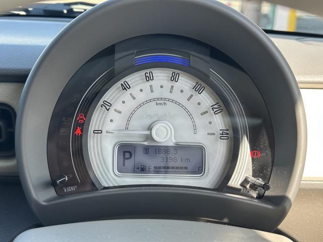 アルトラパン G スマートキー 電動格納ドアミラー 前後パワーウィンドー シートヒーター USB充電ソケット 衝突被害軽減ブレーキ クリアランスソナー アイドリングストップ オートライト ベンチシート ディーラー試乗車(20枚目)