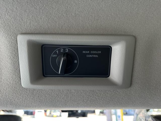 キャラバン ロングオーテックラインプラス ディーゼル車 4WD 寒冷地仕様 左パワースライドドア スマートキー LEDヘッドライト アラウンドビューモニター デジタルインナーミラー フルオートエアコン シートヒーター 登録済未使用車(10枚目)