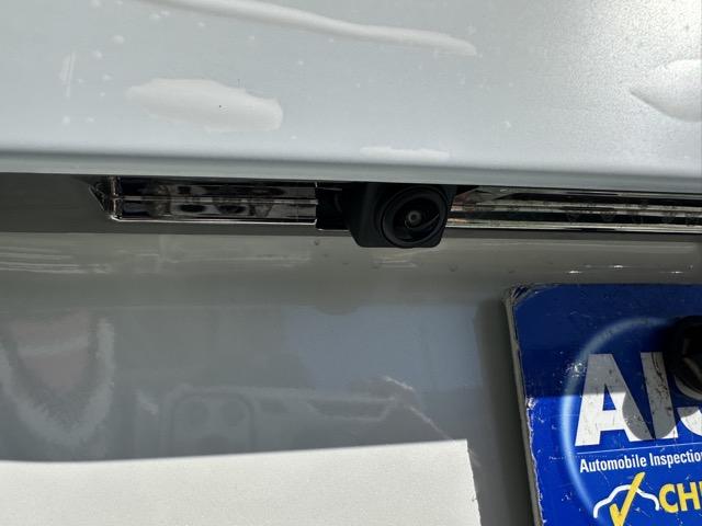 キャラバン ロングオーテックラインプラス ディーゼル車 4WD 寒冷地仕様 左パワースライドドア スマートキー LEDヘッドライト アラウンドビューモニター デジタルインナーミラー フルオートエアコン シートヒーター 登録済未使用車(13枚目)