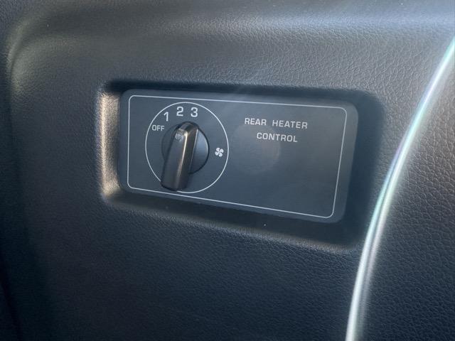 キャラバン ロングオーテックラインプラス ディーゼル車 4WD 寒冷地仕様 左パワースライドドア スマートキー LEDヘッドライト アラウンドビューモニター デジタルインナーミラー フルオートエアコン シートヒーター 登録済未使用車(16枚目)