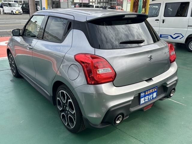 スイフトスポーツ ベースグレード 走行距離7,503KM セーフティパッケージ装着車 AT 社外ナビゲーション スマートキー LEDヘッドライト フルオートエアコン シートヒーター 革巻きハンドル オートクルーズコントロール(5枚目)
