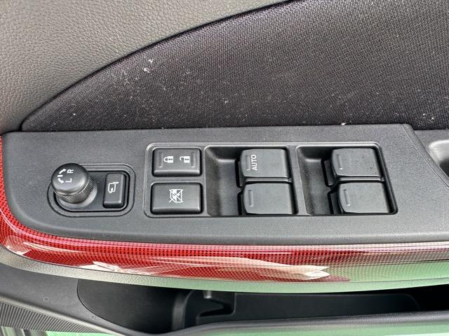 スイフトスポーツ ベースグレード 走行距離7,503KM セーフティパッケージ装着車 AT 社外ナビゲーション スマートキー LEDヘッドライト フルオートエアコン シートヒーター 革巻きハンドル オートクルーズコントロール(14枚目)