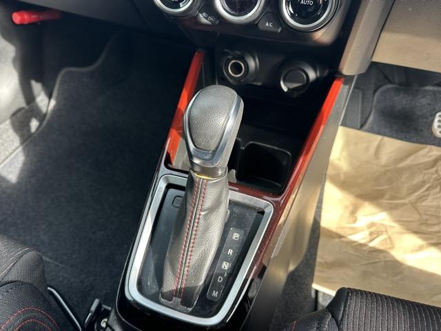 スイフトスポーツ ベースグレード 走行距離7,503KM セーフティパッケージ装着車 AT 社外ナビゲーション スマートキー LEDヘッドライト フルオートエアコン シートヒーター 革巻きハンドル オートクルーズコントロール(17枚目)