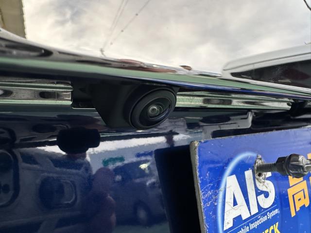 キャラバン ロングオーテックラインプラス　ディーゼル車　４ＷＤ　寒冷地仕様　左パワースライドドア　スマートキー　ＬＥＤヘッドライト　アラウンドビューモニター　デジタルインナーミラー　フルオートエアコン　シートヒーター　登録済未使用車（13枚目）