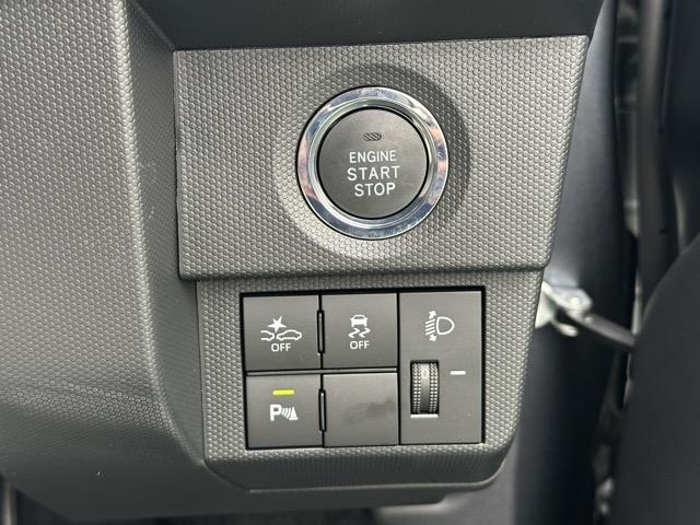 タフト Ｘ　エコアイドルレス　スマートキー　ＬＥＤヘッドライト　フルオートエアコン　電気式パーキングブレーキ　ＵＳＢ充電ソケット　ステアリングスイッチ　バックカメラ　衝突被害軽減ブレーキ　届出済未使用車（17枚目）