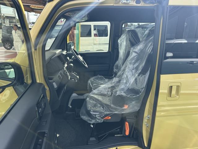Ｎ－ＶＡＮ ファン　２ＷＤ　ＣＶＴ　ホンダセンシング　フルＬＥＤヘッドライト　運転席用＆助手席用ｉ－ＳＲＳエアバッグシステム　充電用ＵＳＢジャック　スマートキー　アクセサリーソケット（ＤＣ１２Ｖ）　届出済未使用車（6枚目）