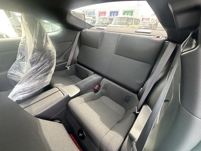 BRZ R 走行距離7,176KM B型 AT STiスポイラー 純正ナビゲーション バックカメラ スマートキー LEDヘッドライト フルオートエアコン 革巻きハンドル オートクルーズコントロール パドルシフト(7枚目)