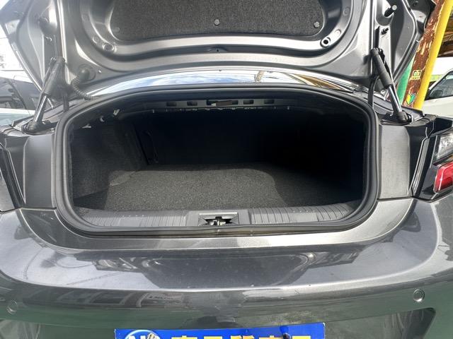 BRZ R 走行距離7,176KM B型 AT STiスポイラー 純正ナビゲーション バックカメラ スマートキー LEDヘッドライト フルオートエアコン 革巻きハンドル オートクルーズコントロール パドルシフト(9枚目)