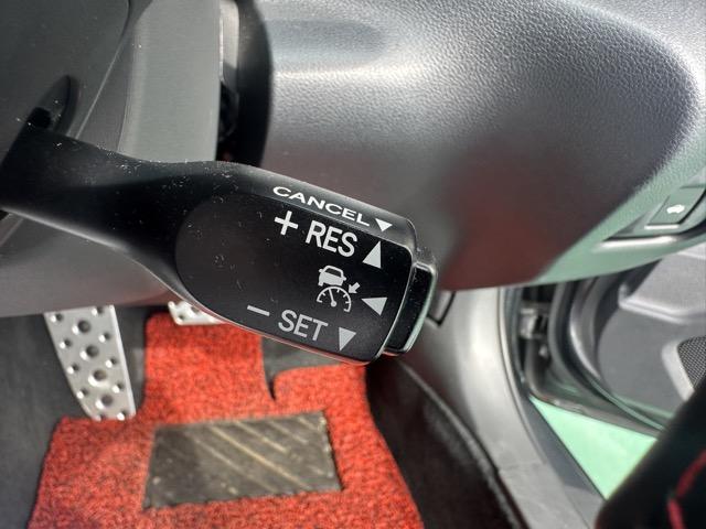 BRZ R 走行距離7,176KM B型 AT STiスポイラー 純正ナビゲーション バックカメラ スマートキー LEDヘッドライト フルオートエアコン 革巻きハンドル オートクルーズコントロール パドルシフト(16枚目)