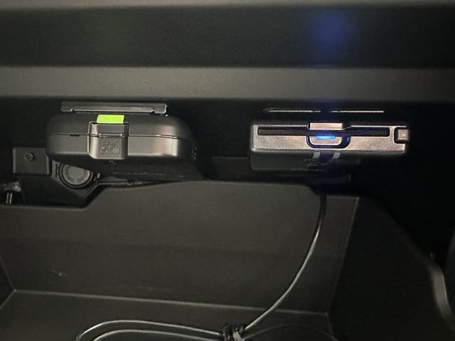 BRZ R 走行距離7,176KM B型 AT STiスポイラー 純正ナビゲーション バックカメラ スマートキー LEDヘッドライト フルオートエアコン 革巻きハンドル オートクルーズコントロール パドルシフト(28枚目)