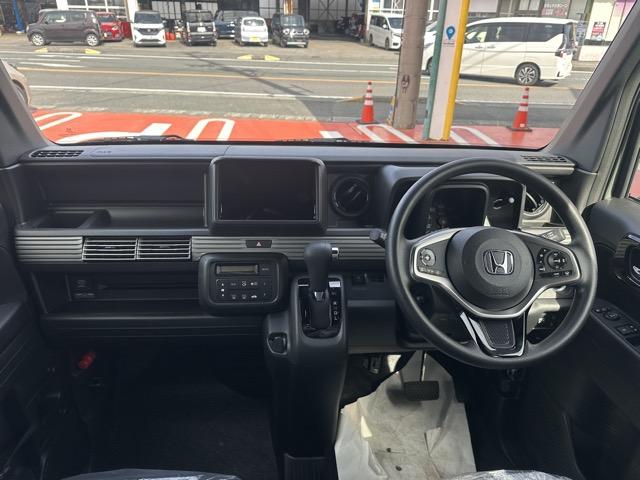 Ｎ－ＶＡＮ ファン　２ＷＤ　ＣＶＴ　ホンダセンシング　フルＬＥＤヘッドライト　運転席用＆助手席用ｉ－ＳＲＳエアバッグシステム　充電用ＵＳＢジャック　スマートキー　アクセサリーソケット（ＤＣ１２Ｖ）　届出済未使用車（9枚目）