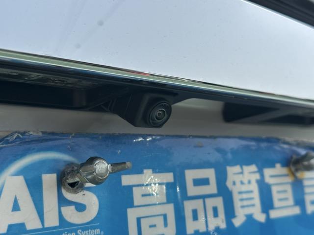 セレナ e-パワー ルキシオン ホットプラスパッケージ 純正ナビゲーション アラウンドビューモニター ETC プロパイロット リヤオートエアコン 両側パワースライドドア ロールサンシェード シートバックテーブル 登録済未使用車(16枚目)