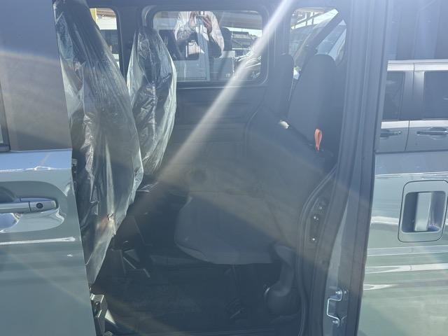 Ｎ－ＶＡＮ ファン　２ＷＤ　ＣＶＴ　ホンダセンシング　フルＬＥＤヘッドライト　運転席用＆助手席用ｉ－ＳＲＳエアバッグシステム　充電用ＵＳＢジャック　スマートキー　アクセサリーソケット（ＤＣ１２Ｖ）　届出済未使用車（7枚目）