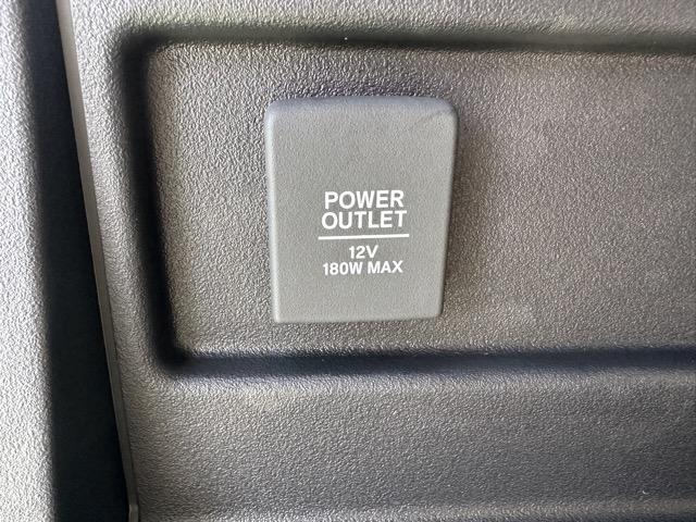 Ｎ－ＶＡＮ ファン　２ＷＤ　ＣＶＴ　ホンダセンシング　フルＬＥＤヘッドライト　運転席用＆助手席用ｉ－ＳＲＳエアバッグシステム　充電用ＵＳＢジャック　スマートキー　アクセサリーソケット（ＤＣ１２Ｖ）　届出済未使用車（13枚目）