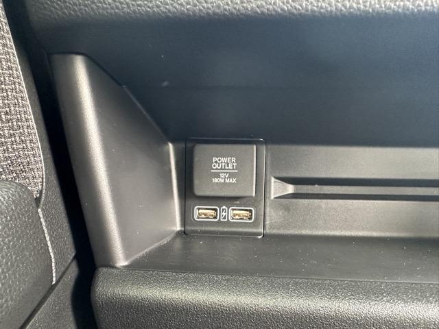 Ｎ－ＶＡＮ ファン・ターボ　４ＷＤ　ＣＶＴ　ホンダセンシング　フルＬＥＤヘッドランプ　運転席用＆助手席用ｉ－ＳＲＳエアバッグシステム　充電用ＵＳＢジャック　スマートキー　アクセサリーソケット（ＤＣ１２Ｖ）　電動格納式ドアミラー（25枚目）