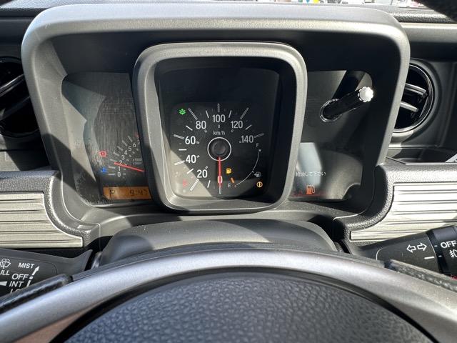 Ｎ－ＶＡＮ ファン・ターボ　４ＷＤ　ＣＶＴ　ホンダセンシング　フルＬＥＤヘッドランプ　運転席用＆助手席用ｉ－ＳＲＳエアバッグシステム　充電用ＵＳＢジャック　スマートキー　アクセサリーソケット（ＤＣ１２Ｖ）　電動格納式ドアミラー（28枚目）