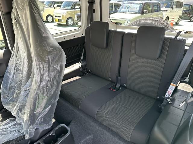 ジムニー XC 4WD 4AT デュアルセンサーブレーキサポート LEDヘッドランプ ハイビームアシスト クルーズコントロールシステム 電動格納式リモコンドアミラー 運転席・助手席シートヒーター 届出済未使用車(7枚目)