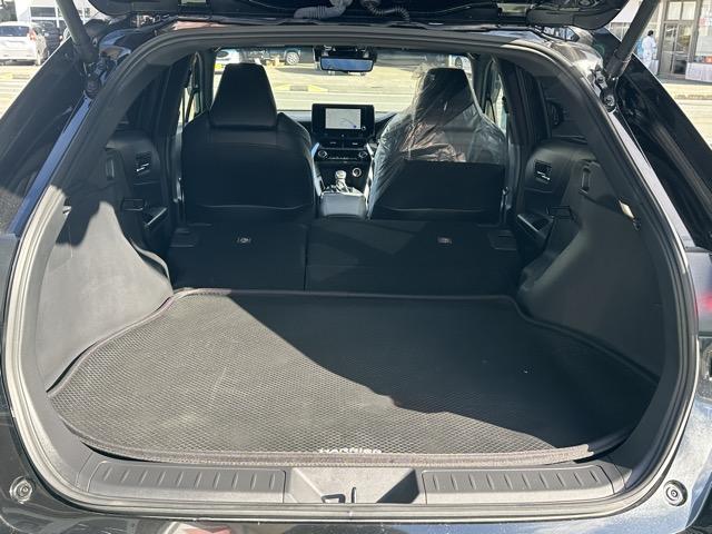 ハリアーハイブリッド G 内装色/ブラック セーフティセンス LEDヘッドランプ ディスプレイオーディオ バックモニター ETC2.0 パワーバックドア デジタルインナーミラー パワーシート 本革巻ステアリング スマートキー(13枚目)