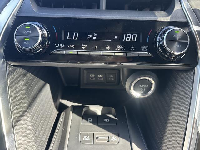 ハリアーハイブリッド G 内装色/ブラック セーフティセンス LEDヘッドランプ ディスプレイオーディオ バックモニター ETC2.0 パワーバックドア デジタルインナーミラー パワーシート 本革巻ステアリング スマートキー(23枚目)