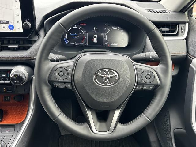 RAV4 アドベンチャー 4WD セーフティセンス LEDヘッドランプ ディスプレイオーディオ バックモニター ETC メモリー機能付パワーシート シートヒーター&ベンチレーション ステアリングヒーター 本革巻ステアリング(10枚目)