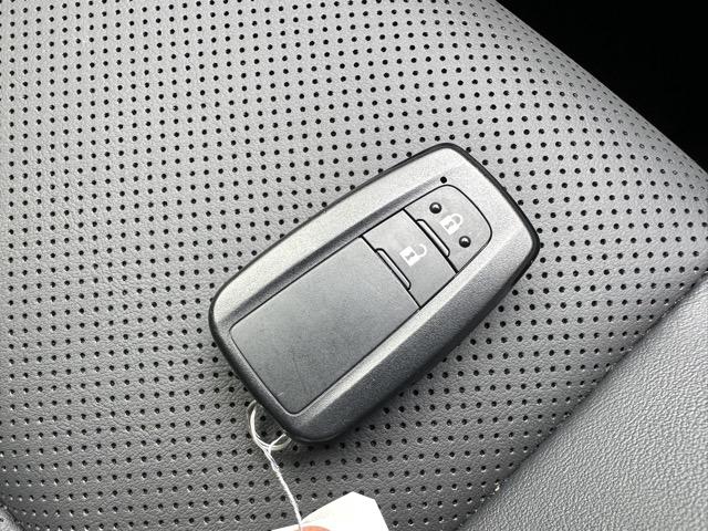 RAV4 アドベンチャー 4WD セーフティセンス LEDヘッドランプ ディスプレイオーディオ バックモニター ETC メモリー機能付パワーシート シートヒーター&ベンチレーション ステアリングヒーター 本革巻ステアリング(33枚目)