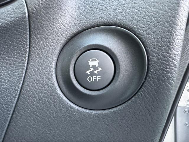 フェアレディＺ ニスモ　走行距離１，７９１ｋｍ　９ＡＴ　専用チューニング＆エクステリア＆インテリア　コネクトナビ　レイズ製鍛造ＡＷ　パドルシフト　レカロ製シート　Ｆ・Ｓ・Ｒスポイラーブラックアウト　ニスモエンブレムレス（20枚目）