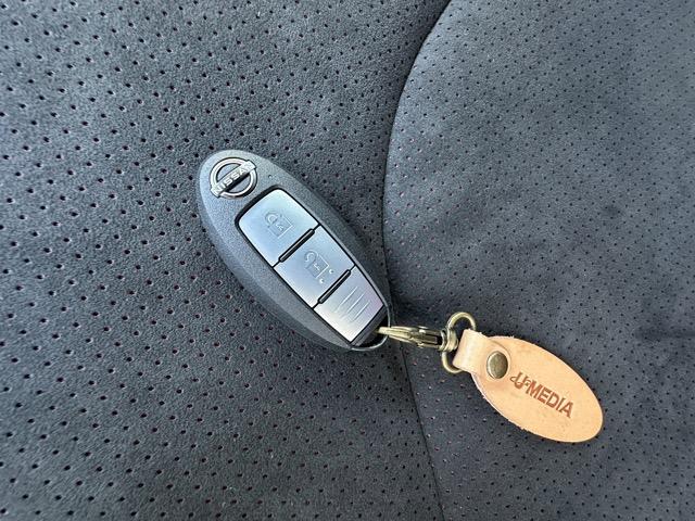 フェアレディＺ ニスモ　走行距離１，７９１ｋｍ　９ＡＴ　専用チューニング＆エクステリア＆インテリア　コネクトナビ　レイズ製鍛造ＡＷ　パドルシフト　レカロ製シート　Ｆ・Ｓ・Ｒスポイラーブラックアウト　ニスモエンブレムレス（27枚目）