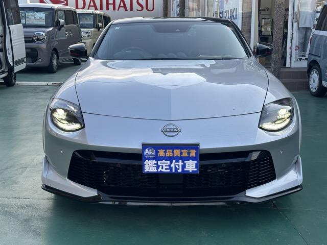 フェアレディＺ ニスモ　走行距離１，７９１ｋｍ　９ＡＴ　専用チューニング＆エクステリア＆インテリア　コネクトナビ　レイズ製鍛造ＡＷ　パドルシフト　レカロ製シート　Ｆ・Ｓ・Ｒスポイラーブラックアウト　ニスモエンブレムレス（29枚目）