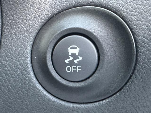 フェアレディＺ バージョンＴ　走行距離８５８ｋｍ　９ＡＴ　内装色／ブラック　ＬＥＤヘッドランプ　コネクトナビ　ＥＴＣ２．０　ＢＯＳＥサウンド　３連サブメーター　電制シフト　パドルシフト　シートヒーター　デジタルインナーミラー（26枚目）