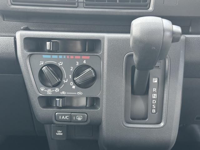 ハイゼットカーゴ ＤＸ　ＣＶＴ　純正ラジオ　キーレス　両側スライドドア　パワーウィンドー　衝突被害軽減ブレーキ　クリアランスソナー　アイドリングストップ　オートライト　エアコン　パワステ（17枚目）
