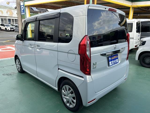 N-BOX L・ターボ 走行距離9,956km 純正ナビ・ETC・バックモニター付 ホンダセンシング LEDヘッドランプ 両側パワースライドドア 電子制御パーキングブレーキ 運転席・助手席シートヒーター ロールサンシェード(5枚目)