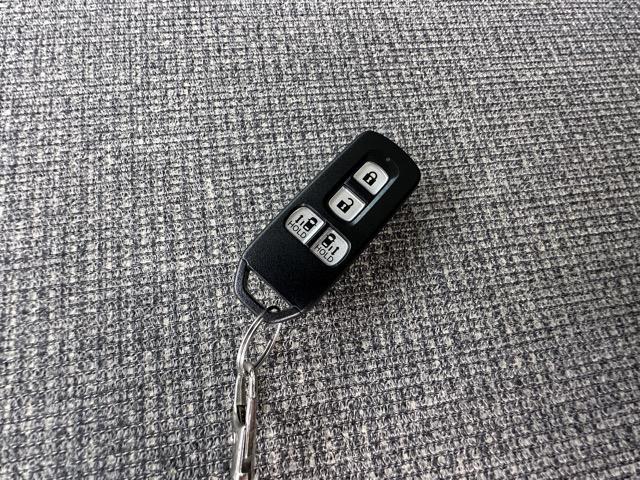 N-BOX L・ターボ 走行距離9,956km 純正ナビ・ETC・バックモニター付 ホンダセンシング LEDヘッドランプ 両側パワースライドドア 電子制御パーキングブレーキ 運転席・助手席シートヒーター ロールサンシェード(29枚目)